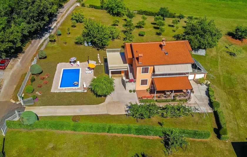 Tolle Wohnung in Nedescina - Image 1