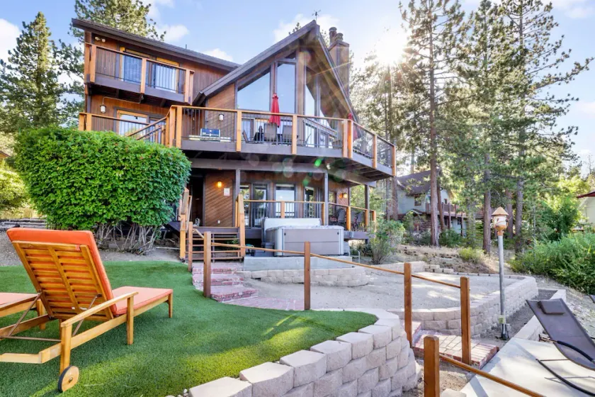 Cove Lakefront Chalet #2098 by Big Bear Vacations - Image 1