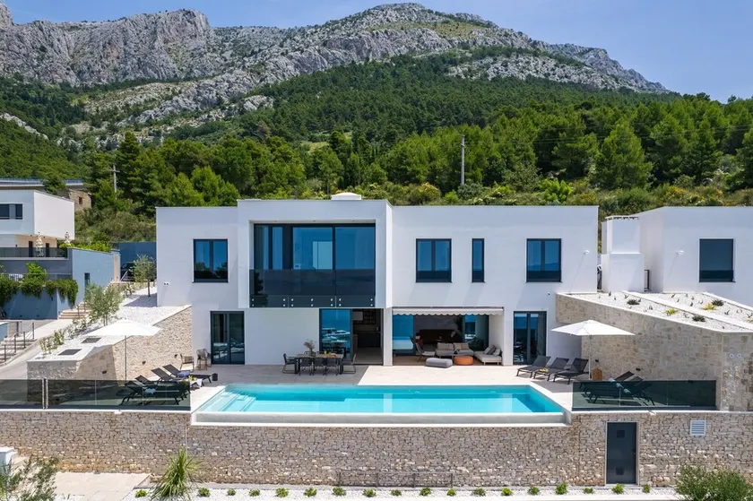 Extravagant Omis Villa | 5 Bedrooms | Villa Chazaret | Frontline Location | Spectacular Sea Views | Pool Table & Sauna - Image 1