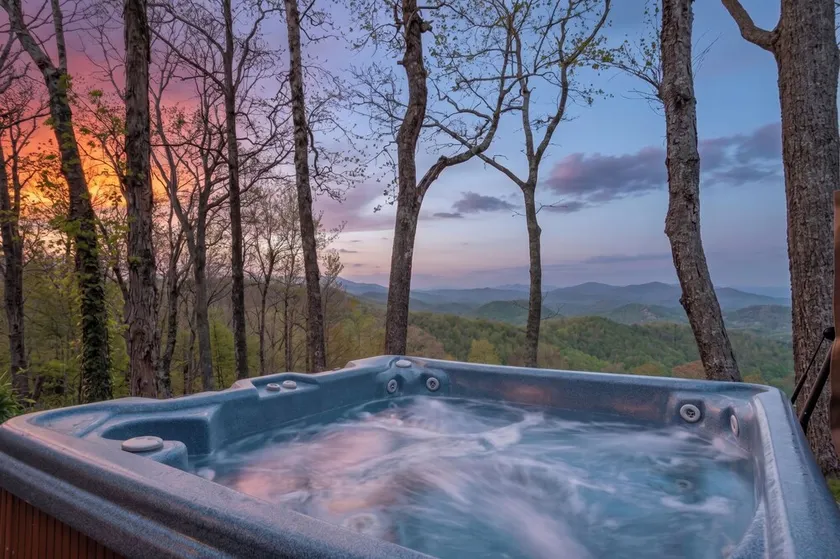 August Special ~ Mtn Views, Hot Tub+Fire Pit, WiFi, Fireplace, Grill! - Image 1