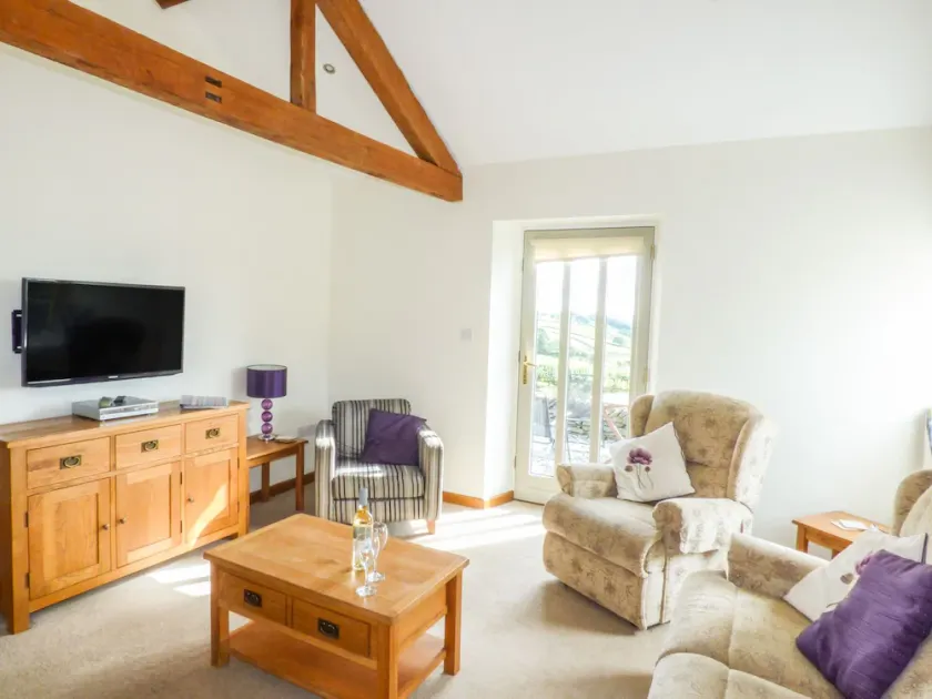 Ghyll Bank Byre, STAVELEY - Image 1
