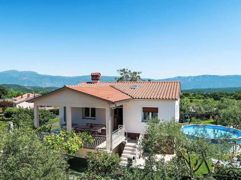 Holiday Home Laura by Interhome - Image 1