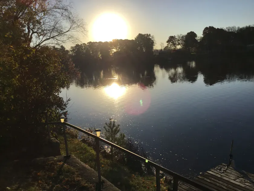 Schönes Haus am See mit viel Platz zum Entspannen - Image 1