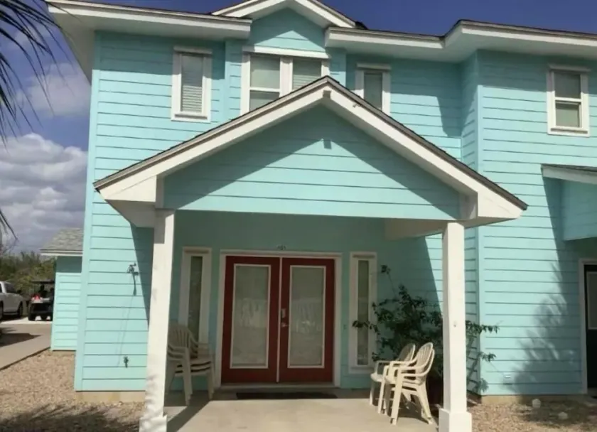 Blue Paradise- Seaside retreat at The Commons  - Image 1