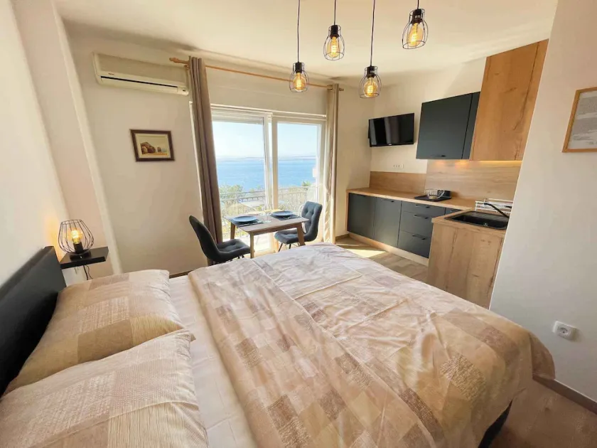 Studio with sea view and whirlpool - Image 1