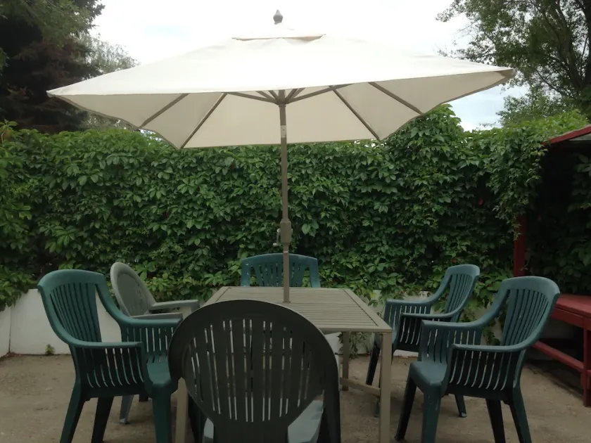 College Park Bed & Breakfast - Image 1