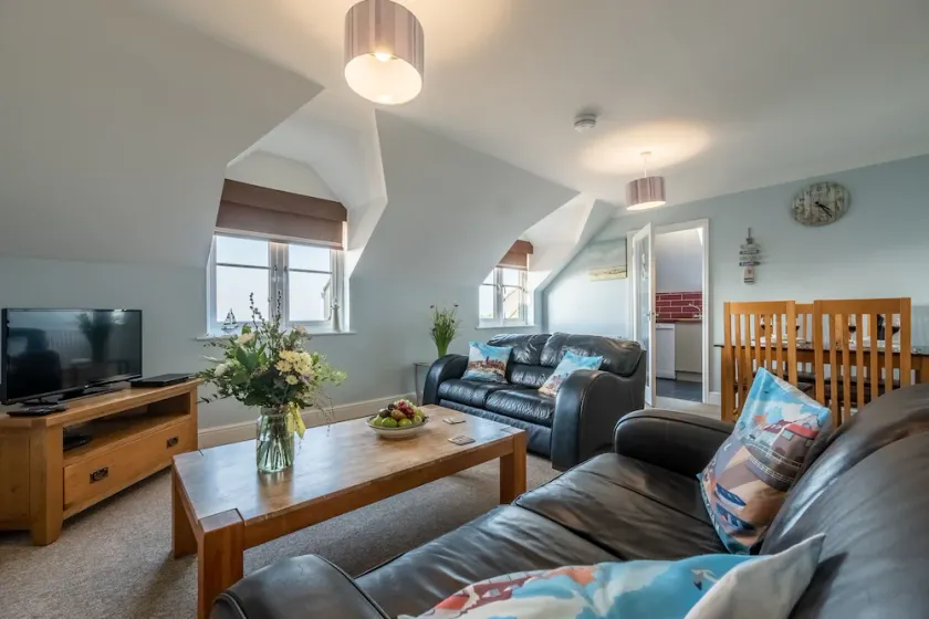 Apartment Eight by the Sea - Image 1
