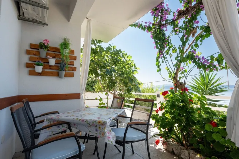 Sea View Apartments Lendic Podgora - Image 1