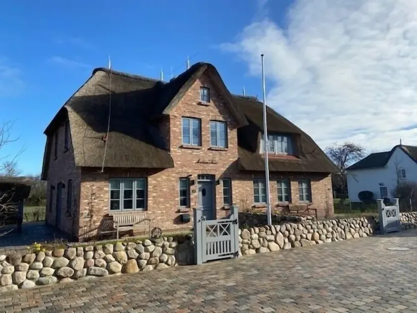 Ferienhaus für 4 Gäste mit 100m² in Nieblum - Image 1