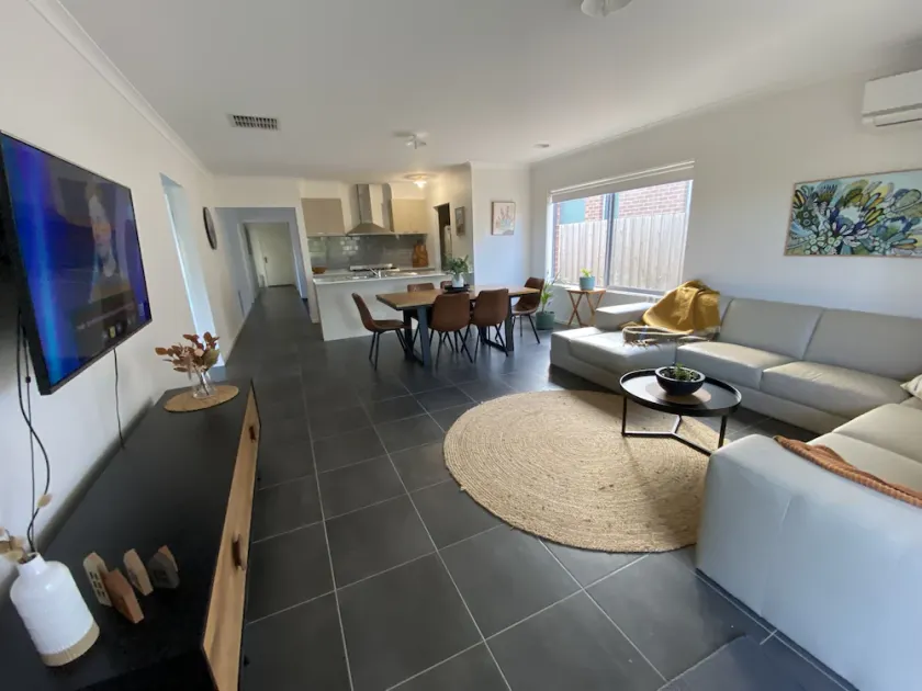 Family friendly beach house, close to beach and golf course - Image 1