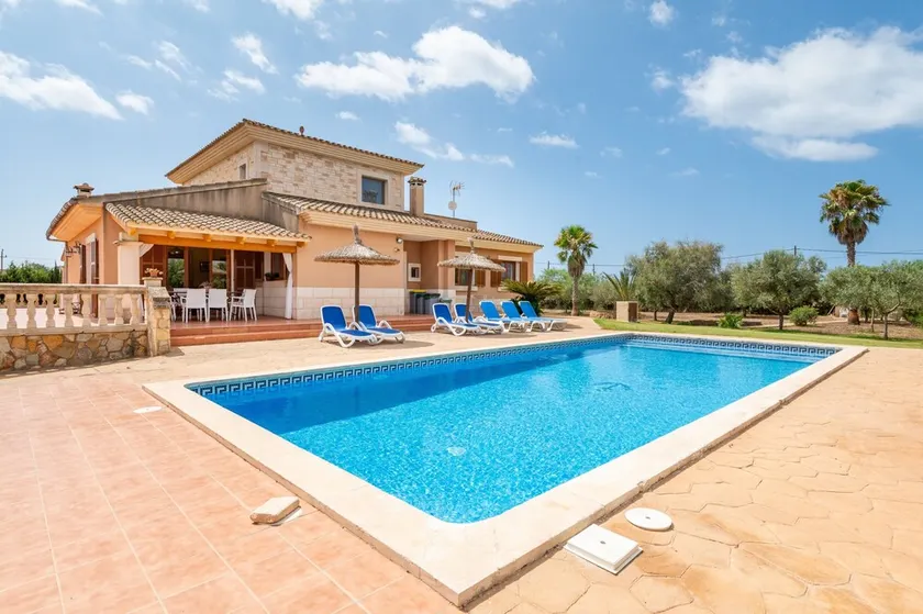 Maison de campagne 'Sa Gravera De Sa Barrala' avec piscine privée, Wi-Fi et climatisation - Image 1