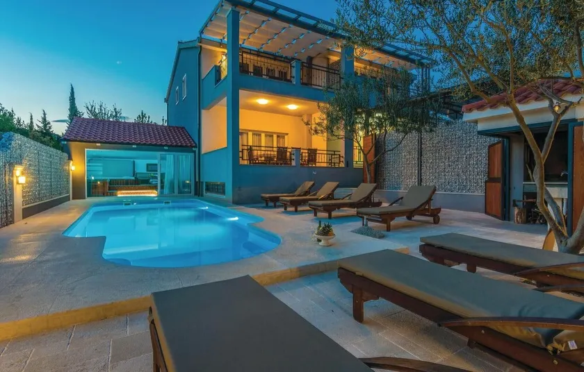 Lovely Home In Pridraga - Image 1
