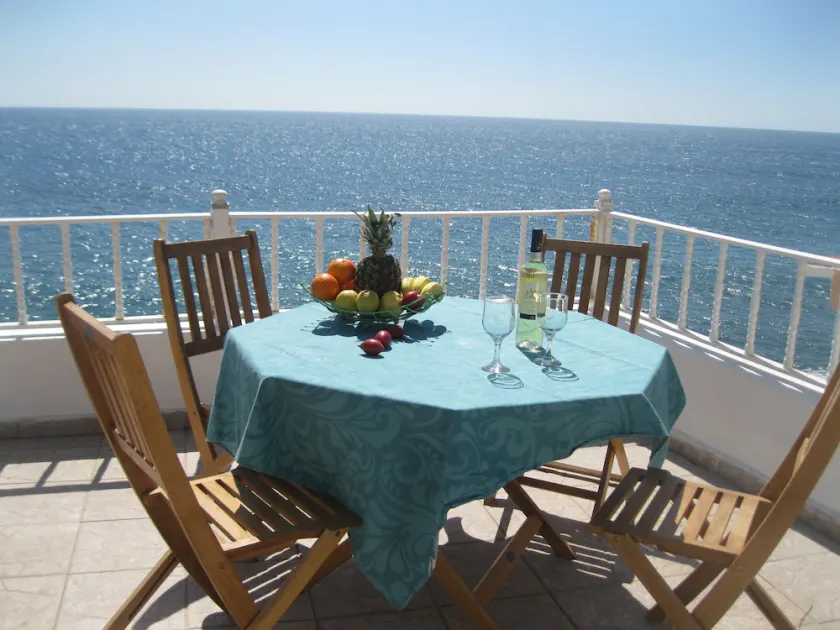 Romantico appartamento fronte mare in un affascinante villaggio di pescatori - Image 1