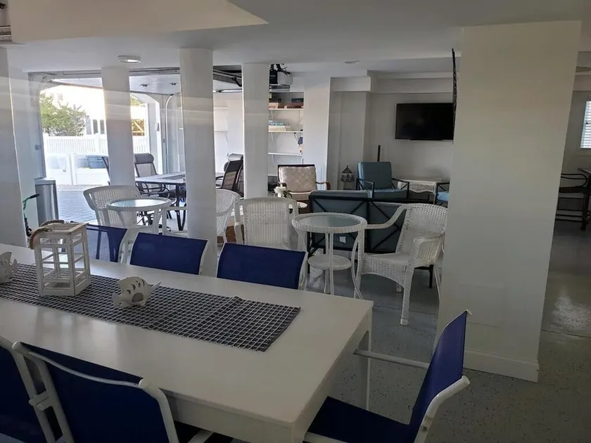 Oceanside Single Family Brant Beach Beach Badges Rooftop Deck Wifi Private Yard Washer & Dryer - Image 1