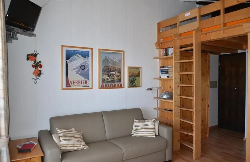Sympathische Einzelzimmerwohnung zu vermieten in les Collons - Image 1