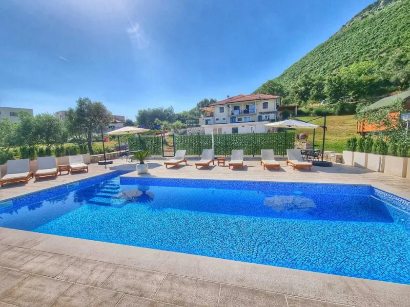 One bedroom apartment with pool and amaizing view - Image 1
