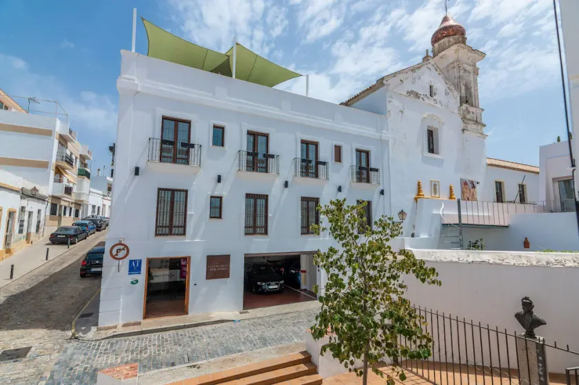 Sunny Andalusian Retreat - Image 1