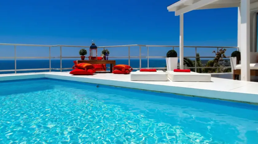 Villa Sitges Altavista. Hisnande utsikt. Strand 15 min promenad. A / C Söder. - Image 1