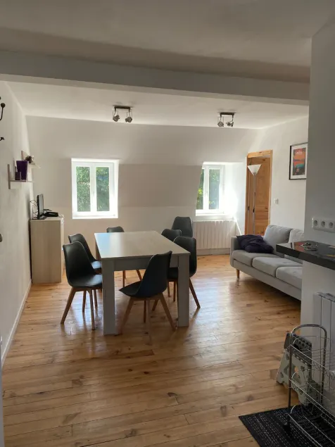 Beautiful 6-person apartment - Image 1