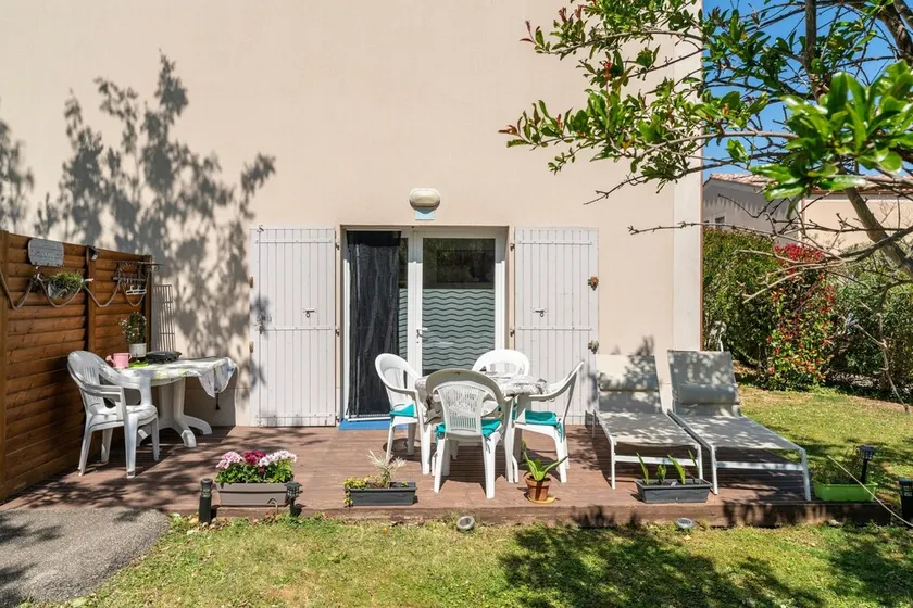 Bastidon Provençal - Avec piscine partagée - Image 1