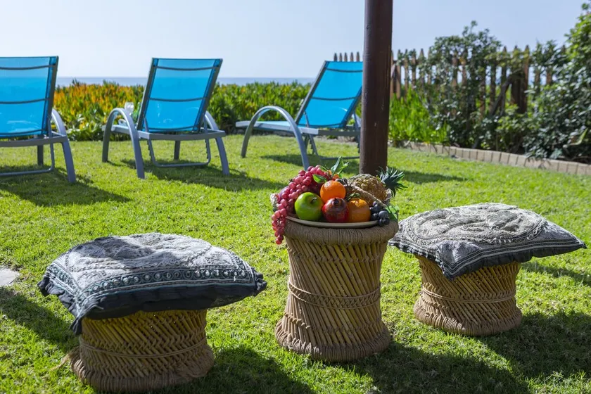 Meneou Beachfront Villa - Image 1