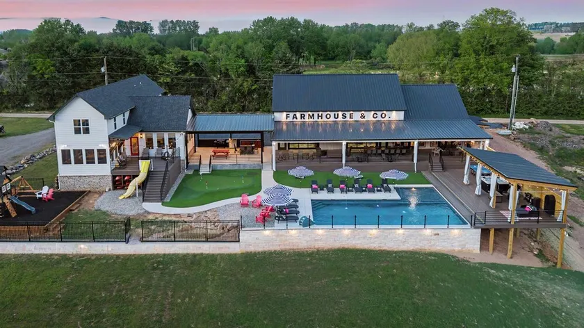 Das Bauernhaus am Caddo River! Schönste Aussicht und beste Flussanbindung! - Image 1
