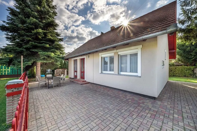 Holiday home near the center - Image 1