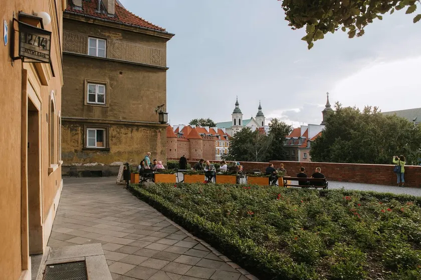 Old Town Market Place Penthouse by BookingHost - Image 1