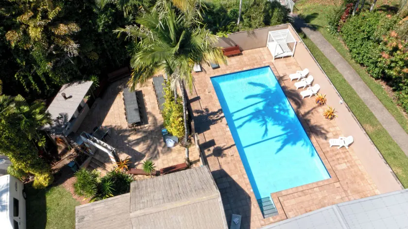 Tropical Hibiscus Caravan Park - Image 1
