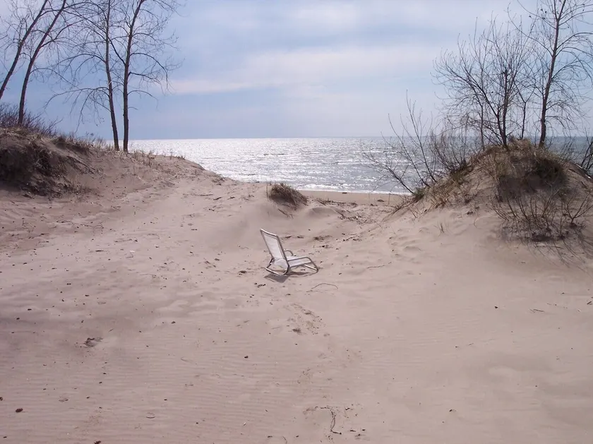 Lake Ontario East, 10 Schlafplätze, Strand, 2 Kajaks, Feuerstelle, Gasgrill, Garten, Porc - Image 1