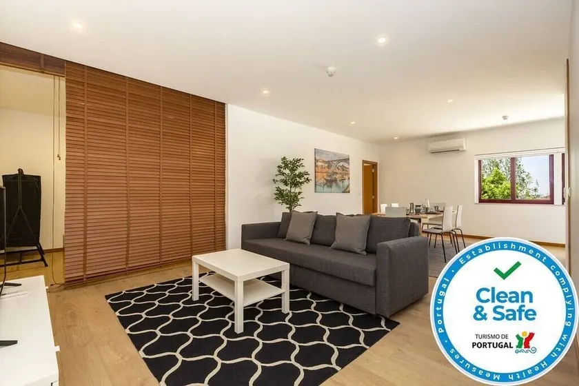 EIFFEL PORTO - Charming Apartment close to Boavista - Image 1