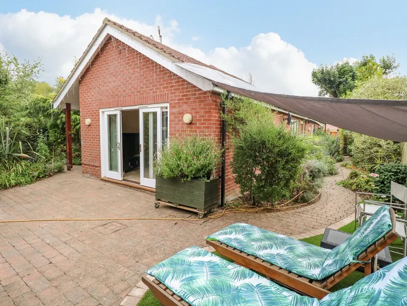 Birch Cottage - Image 1