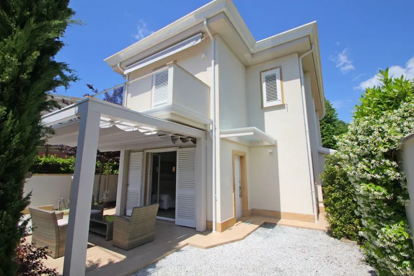 Vacation Home i Capanne-prato-cinquale med 2 soveværelser som kan rummer 4 - Image 1