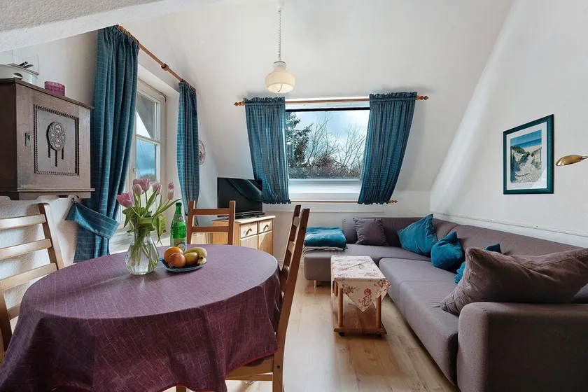 Appartamento 'Hof Voege Ferienwohnung 3' con giardino in comune e Wi-Fi - Image 1