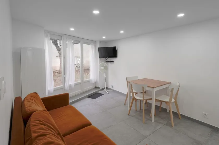 Appartement dans maison atypique - Image 1