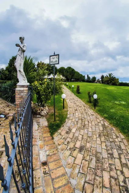 Tenuta Querce Grosse- Le Dimore - Image 1