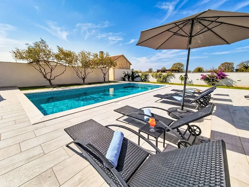 Holiday Home Anić by Interhome - Image 1