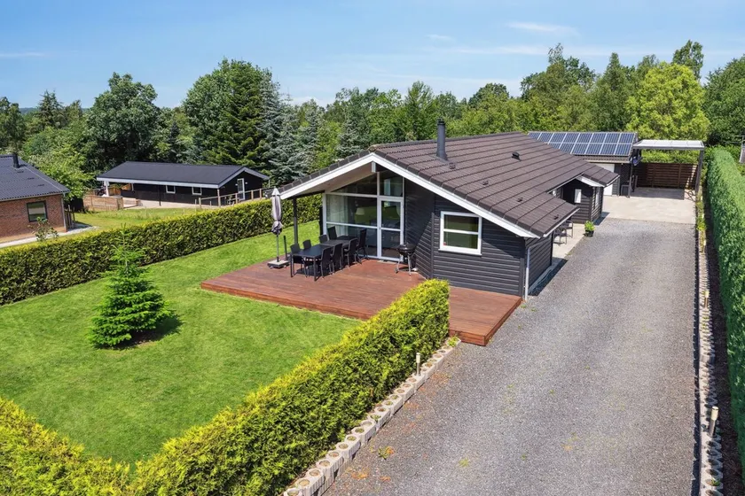 Lovely holiday home Spasauna carcharger river - Image 1