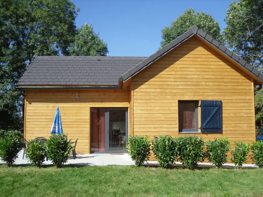 COMFORTABLE WOODEN CHALET GITE WITH PRIVATE SPA IN MAURIAC NEAR SALERS - Image 1