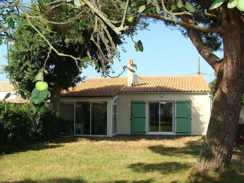 House Saint Denis D'oleron 4 Pers 74 M2 3 2 - Image 1