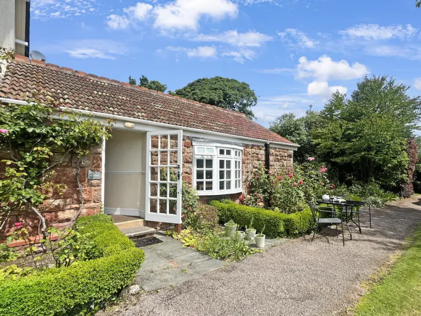 April Cottage - Image 1