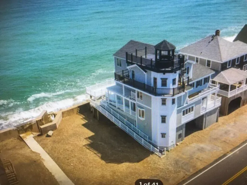 Rent entire exquisite former Inn & former Bed & Breakfast with 5 Beds & 6 Baths - Image 1