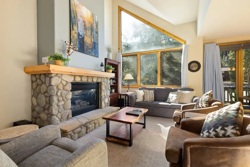 Ironwood Townhome 2989 - Keystone2989com - Image 1