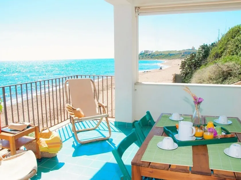 Apollo's Terraces Beach apartments less than 20 m from the sea! Ponente - Image 1