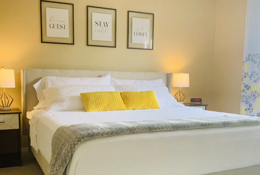 3 Bedroom Stylish Townhouse in a quite neighbourhood within town - Image 1