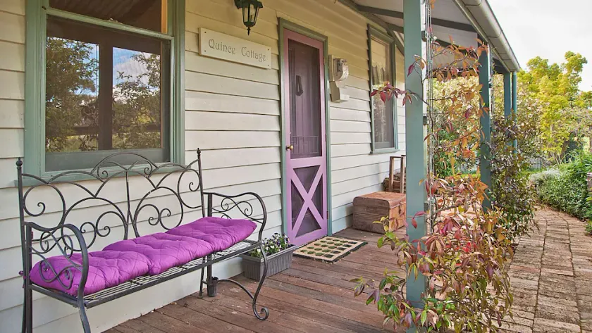 Quince Cottage - scenic escape with spa - Image 1
