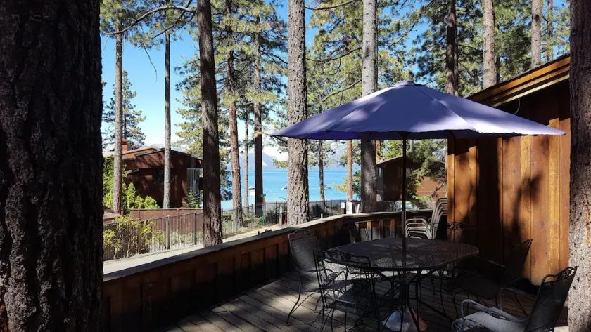 Cozy Marla Bay Beach Cabin - 8 personnes à Zephyr Cove - Image 1