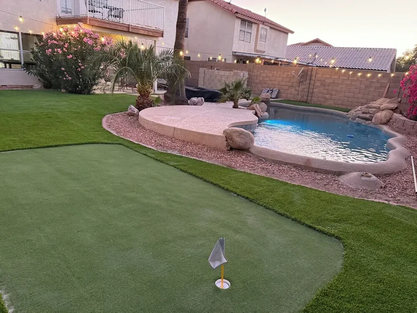 Modern 4 Bedroom Home with POOL-GOLF-Foosball-PingPong-Turf - Image 1