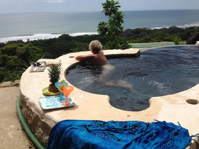 EMERALD ABODE Romantic, Private, Huge Ocean Views. Affordable nightly rates. - Image 1