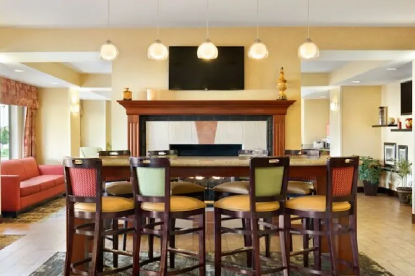 Summit Suites - Image 1